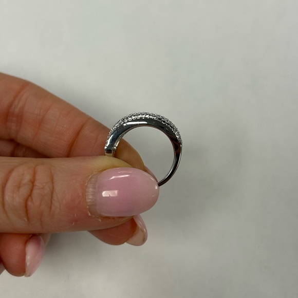 Suzy Levian White Sterling Silver White CZ 5 Row Half Band Ring NWT - Picture 5 of 6